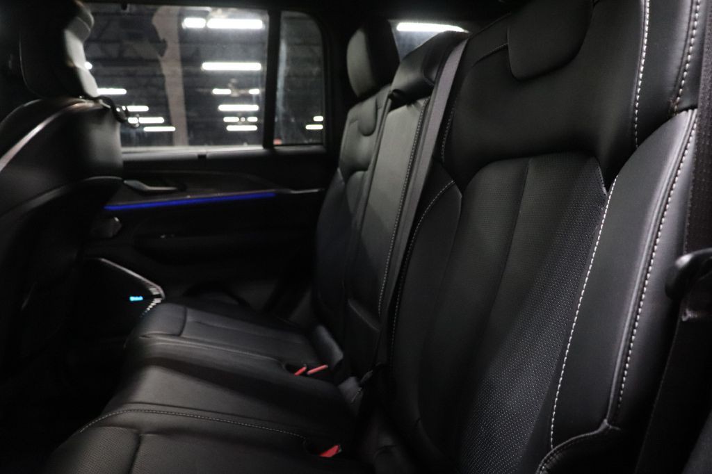 2024 Jeep Grand Cherokee Image 21