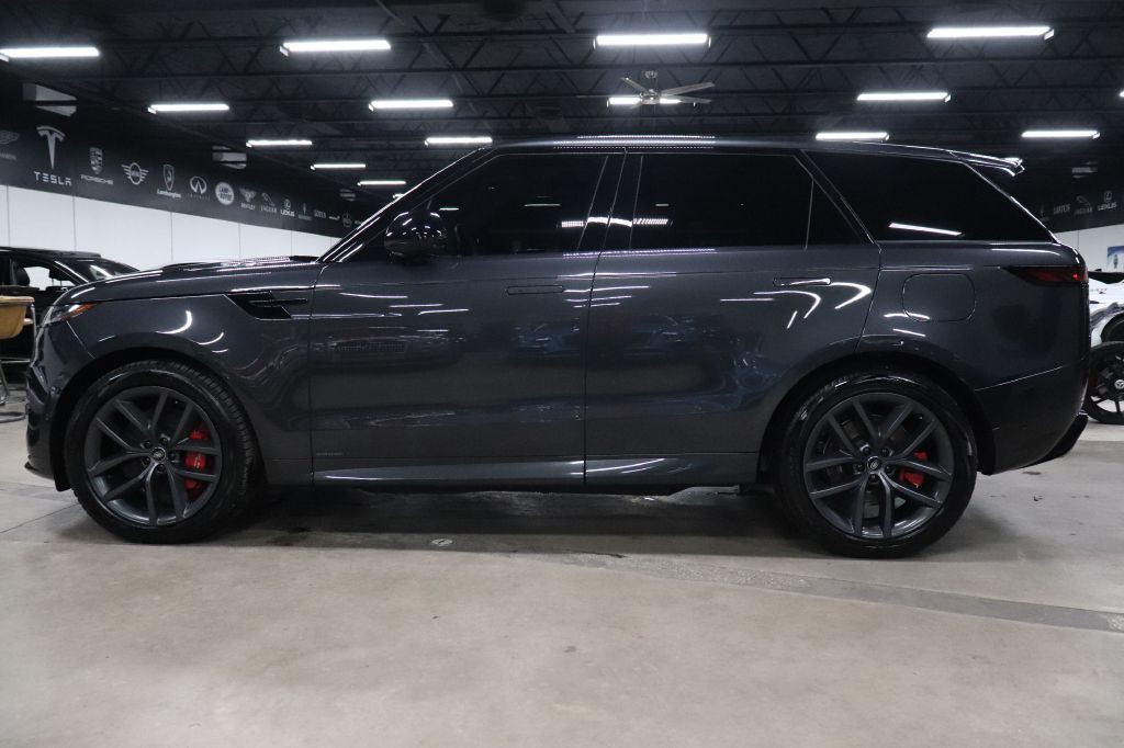 2024 Land Rover Range Rover Sport Image 2
