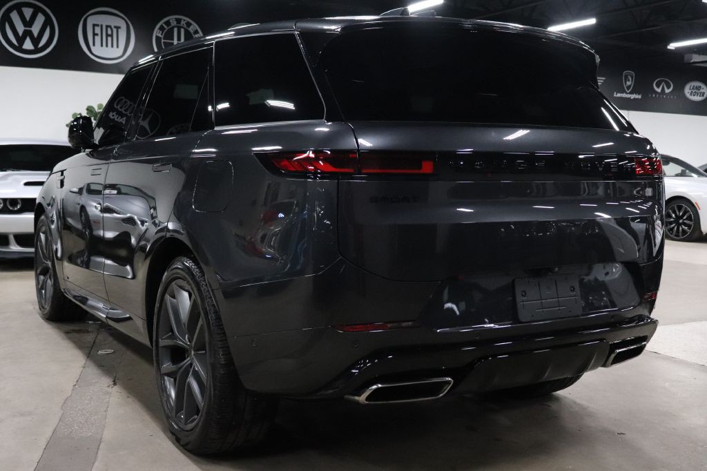 2024 Land Rover Range Rover Sport Image 3