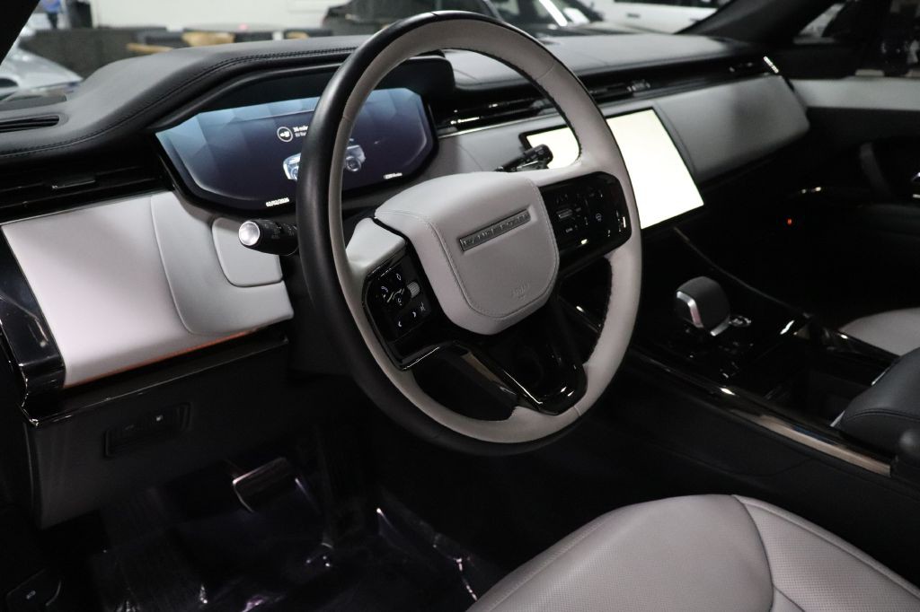 2024 Land Rover Range Rover Sport Image 10