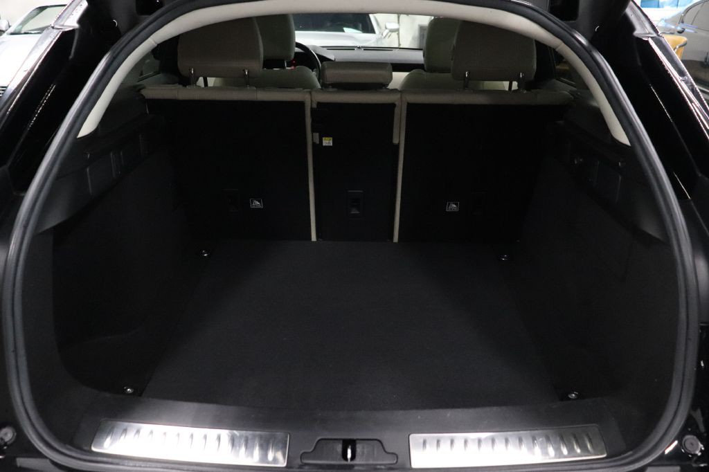 2020 Land Rover Range Rover Image 18