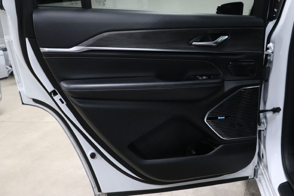 2021 Jeep Grand Cherokee Image 14