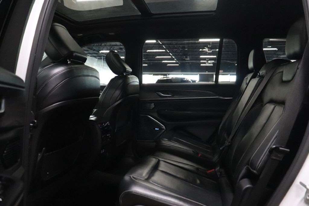 2021 Jeep Grand Cherokee Image 15