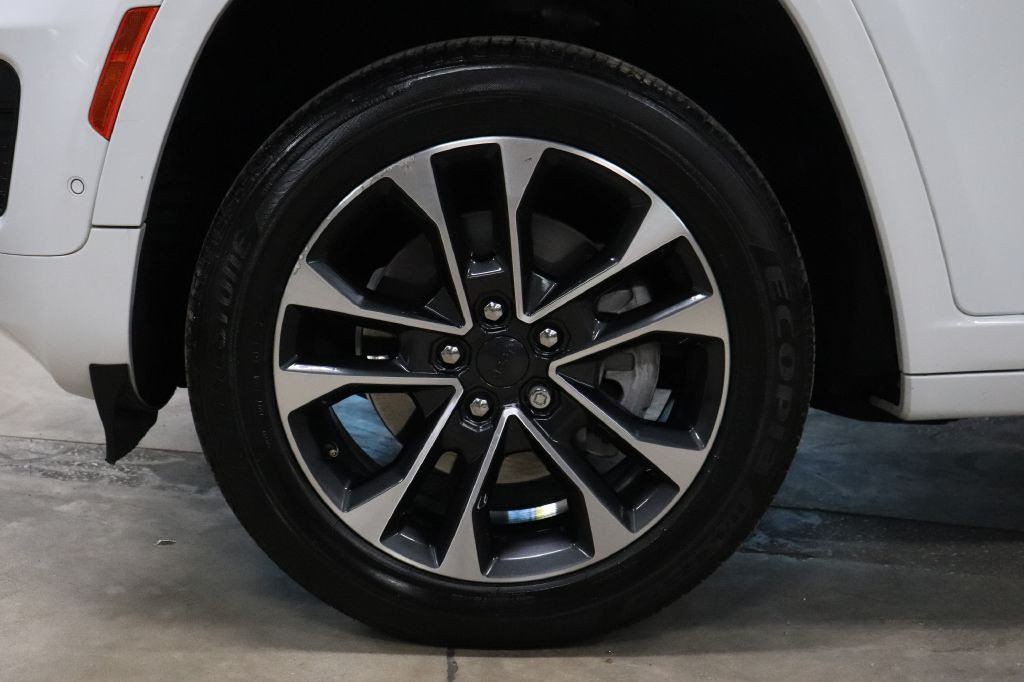 2021 Jeep Grand Cherokee Image 39