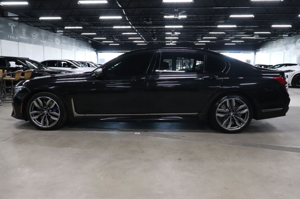 2021 BMW 7 Series Image 2