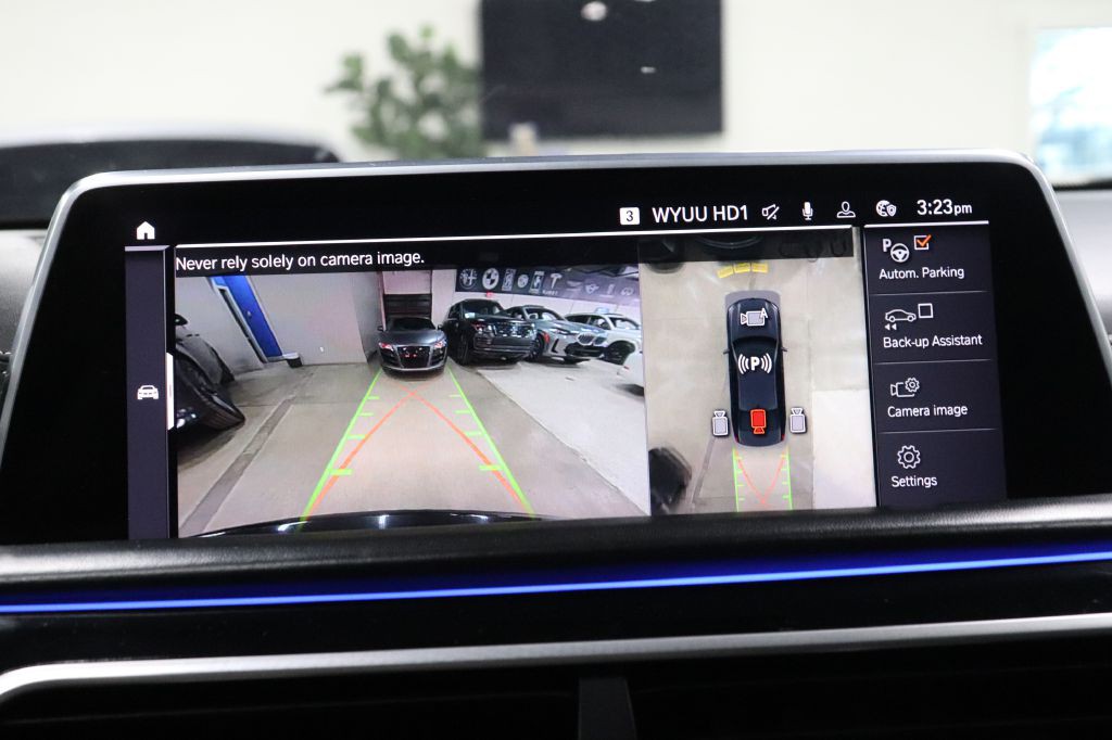 2021 BMW 7 Series Image 15