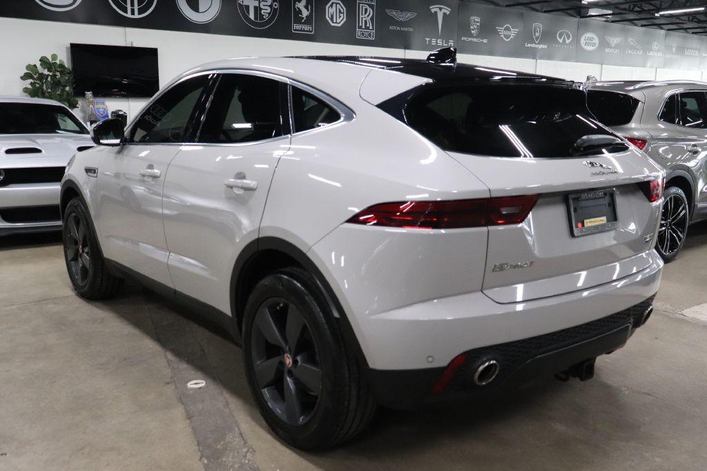 2018 Jaguar E-pace Image 3