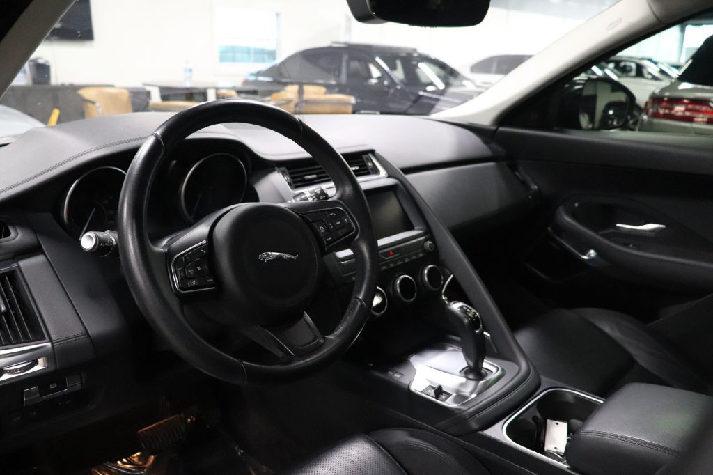 2018 Jaguar E-pace Image 12