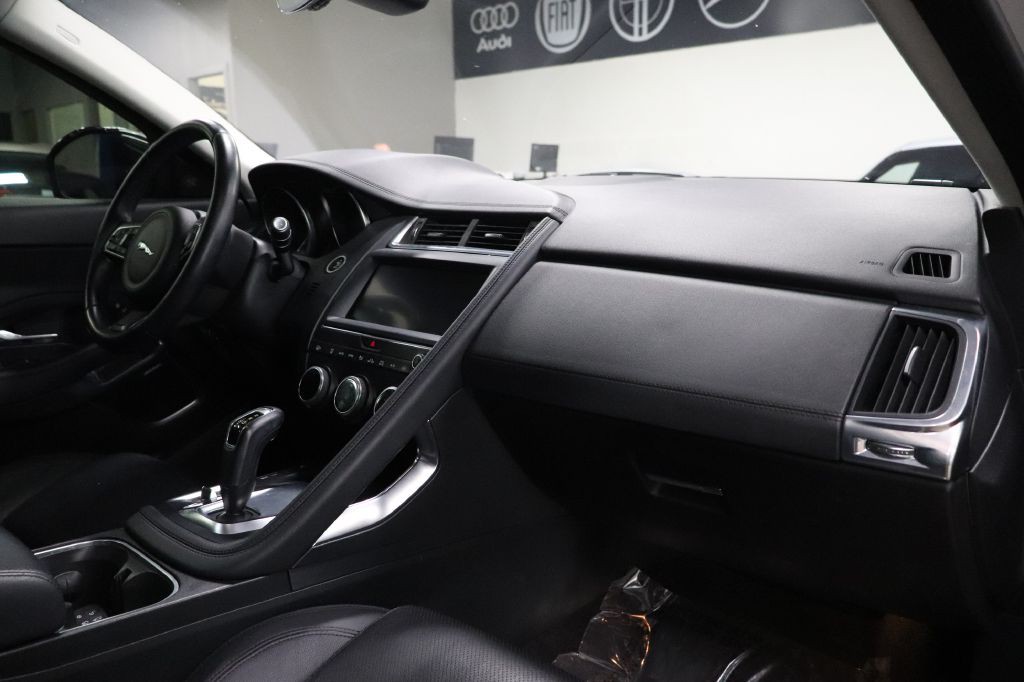 2018 Jaguar E-pace Image 25