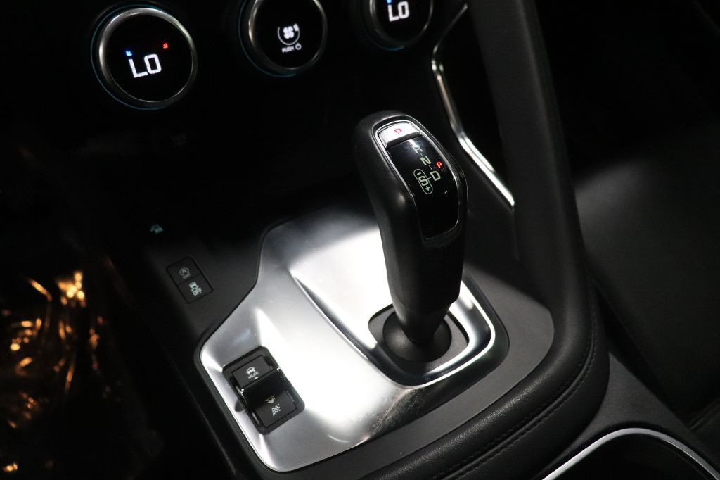 2018 Jaguar E-pace Image 31