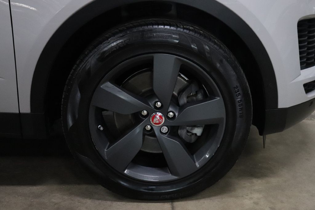 2018 Jaguar E-pace Image 39