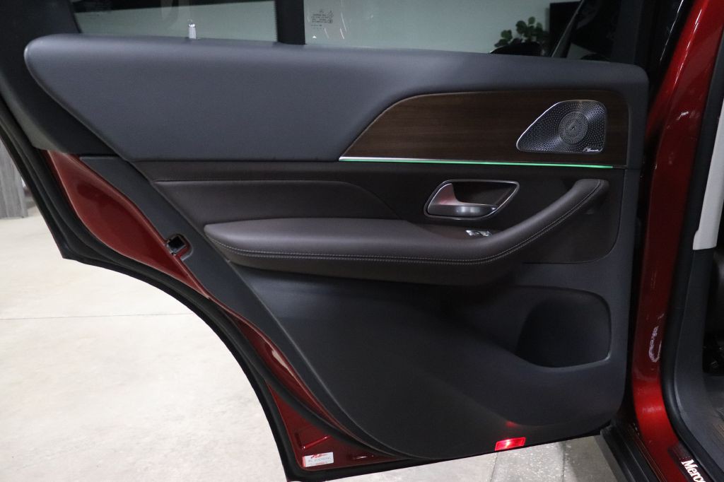 2020 Mercedes-Benz GLE-Class Image 12