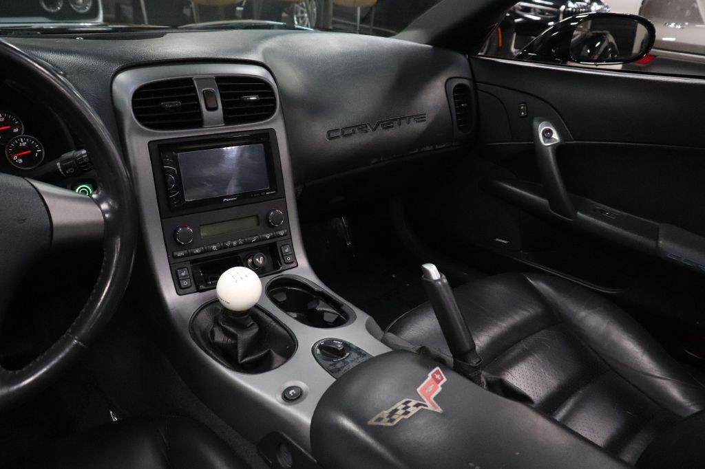 2006 Chevrolet Corvette Image 20