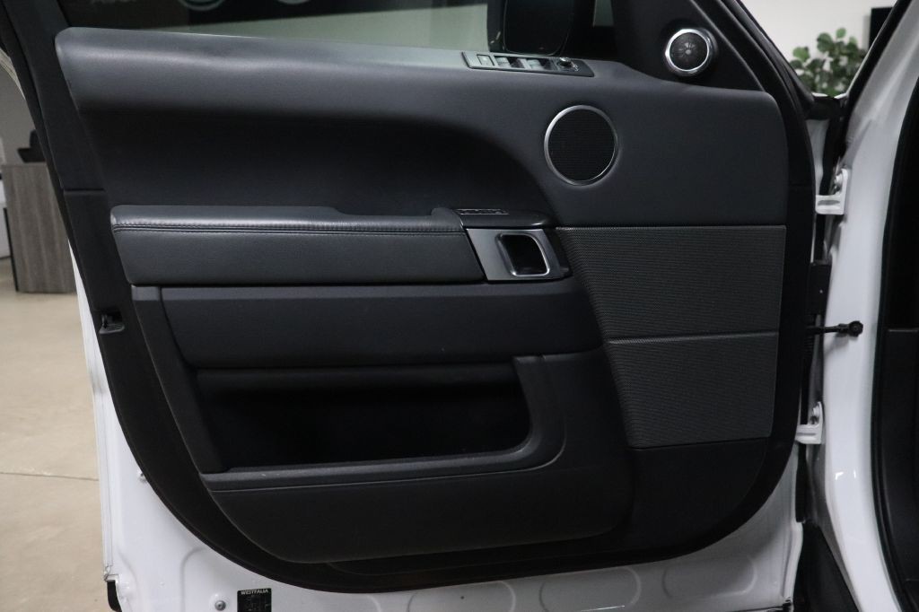 2015 Land Rover Range Rover Sport Image 9