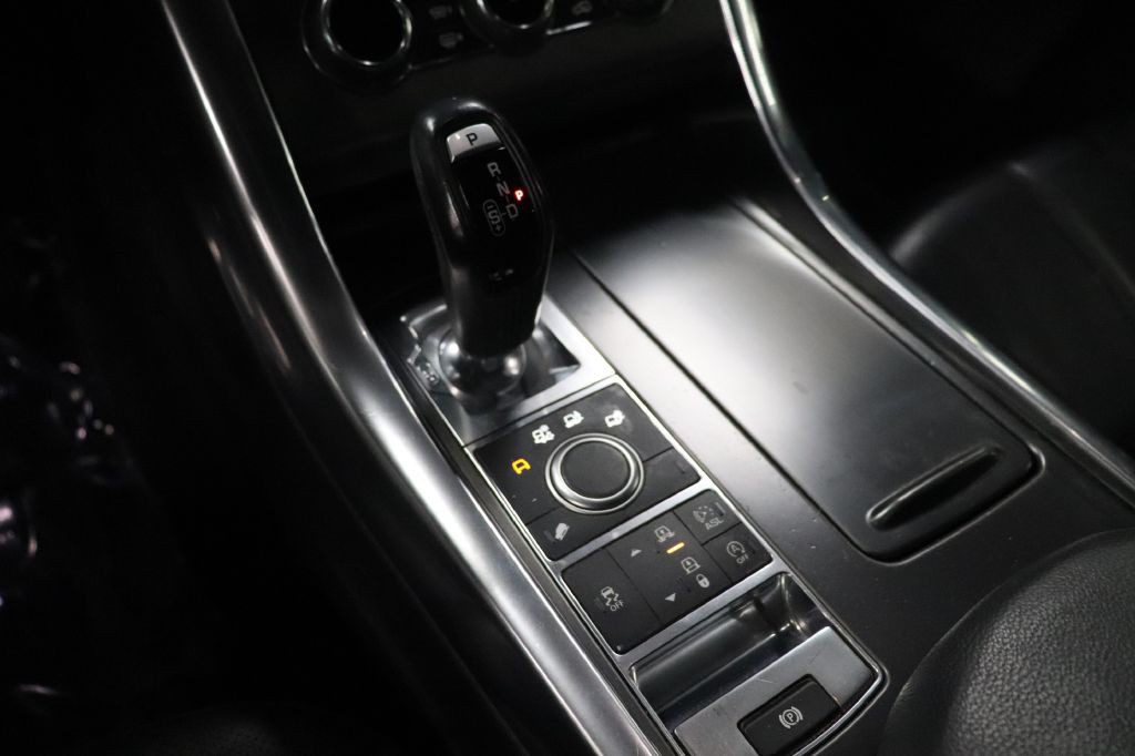 2015 Land Rover Range Rover Sport Image 31