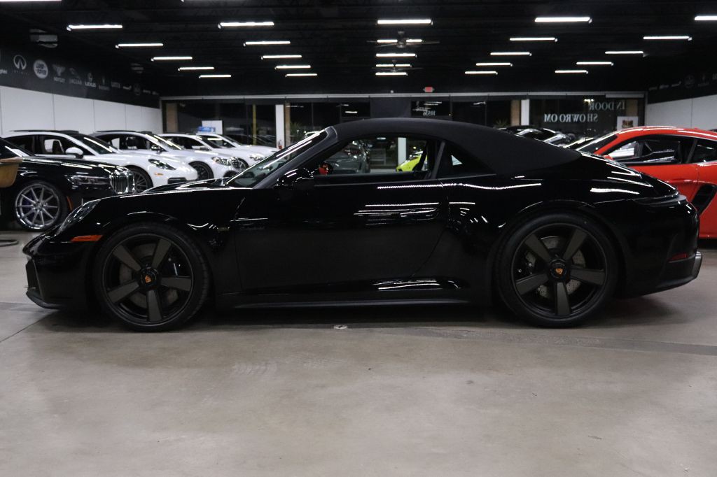 2026 Porsche 911 Image 3