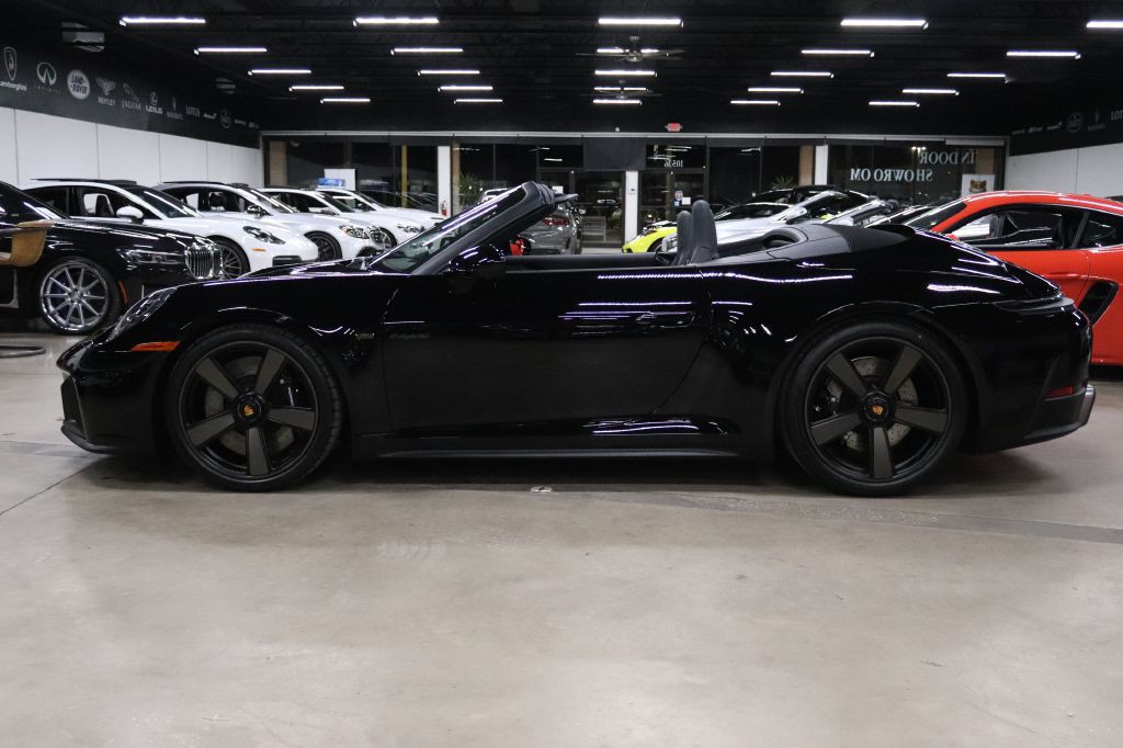 2026 Porsche 911 Image 4