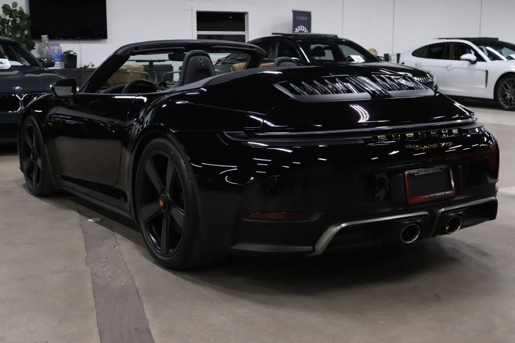 2026 Porsche 911 Image 6