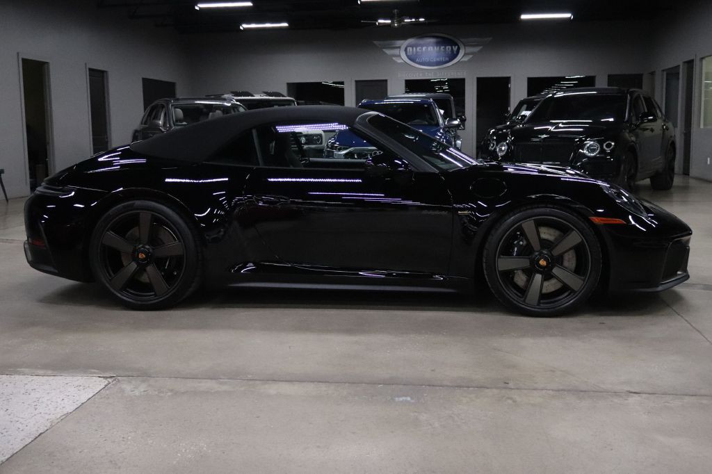 2026 Porsche 911 Image 11