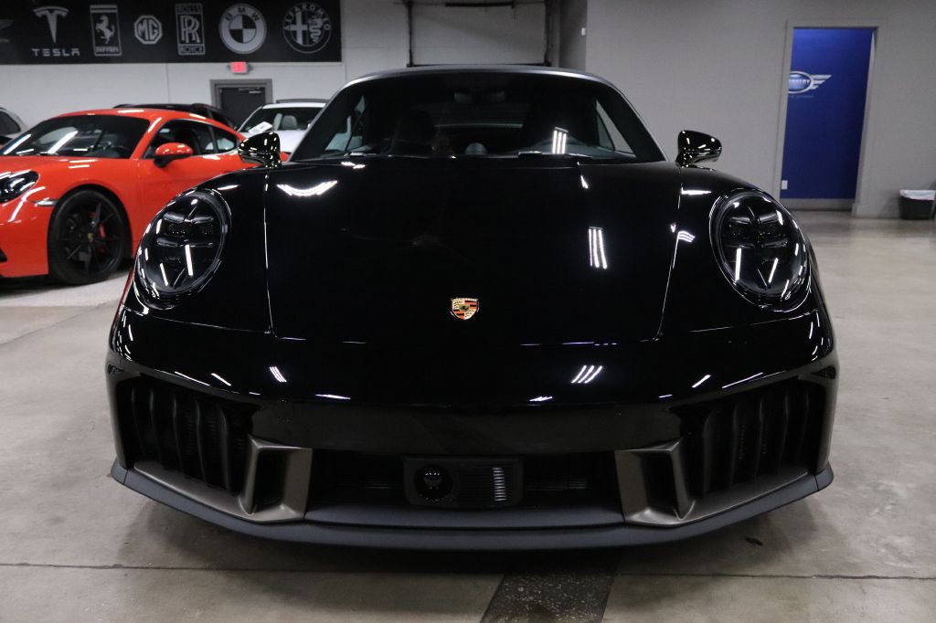 2026 Porsche 911 Image 15