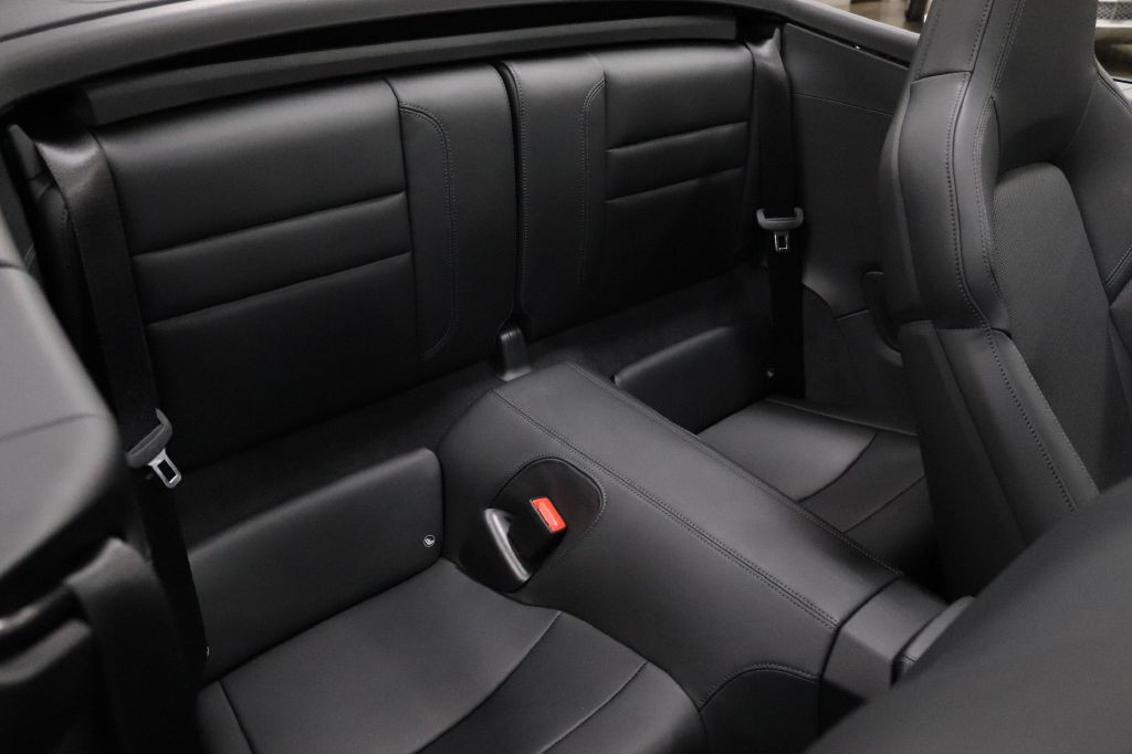 2026 Porsche 911 Image 35