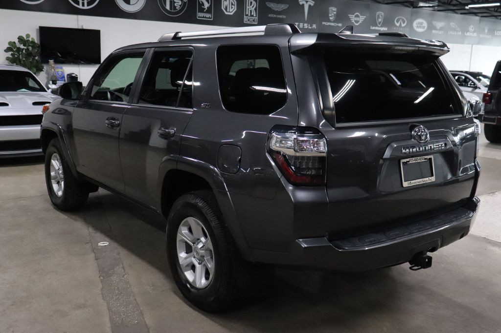 2019 Toyota 4Runner Image 3