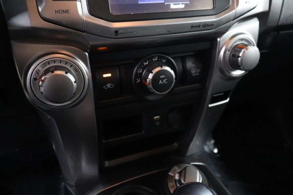 2019 Toyota 4Runner Image 33