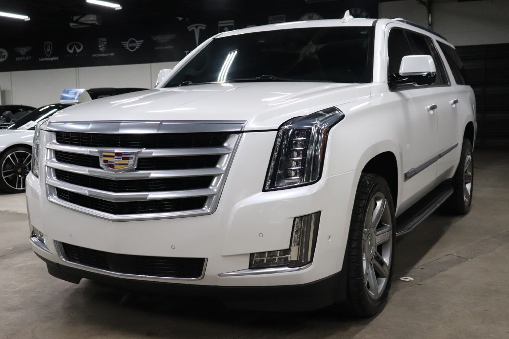2020 Cadillac Escalade Image 1