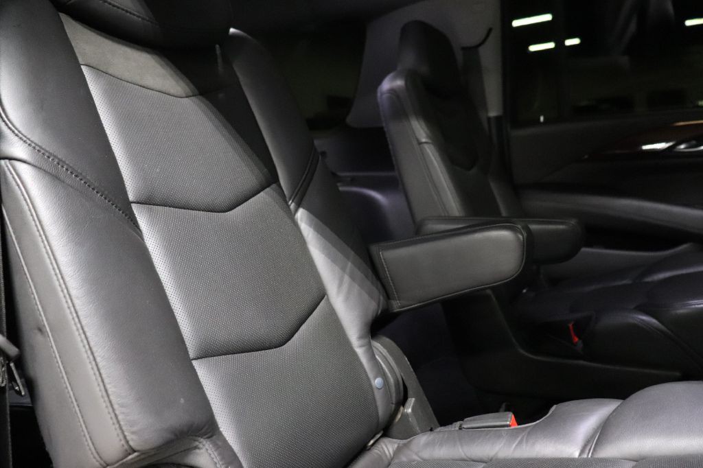 2020 Cadillac Escalade Image 25