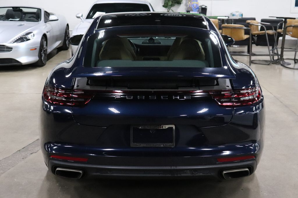 2020 Porsche Panamera Image 4