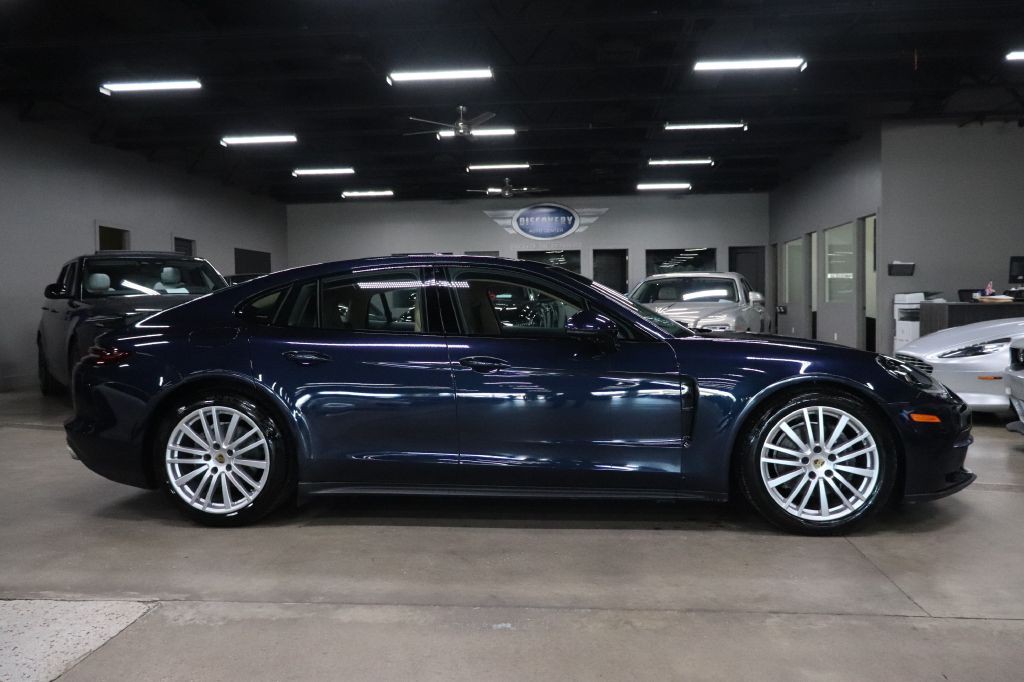 2020 Porsche Panamera Image 6