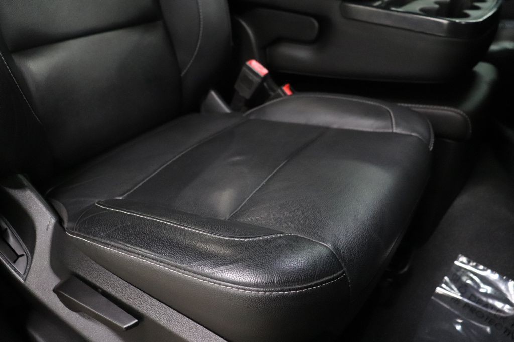 2018 Chevrolet Silverado 1500 Image 32