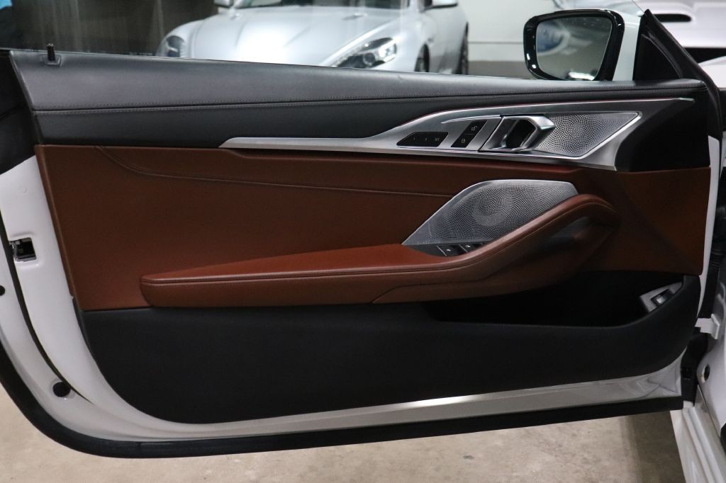 2019 BMW 8 Series Image 17