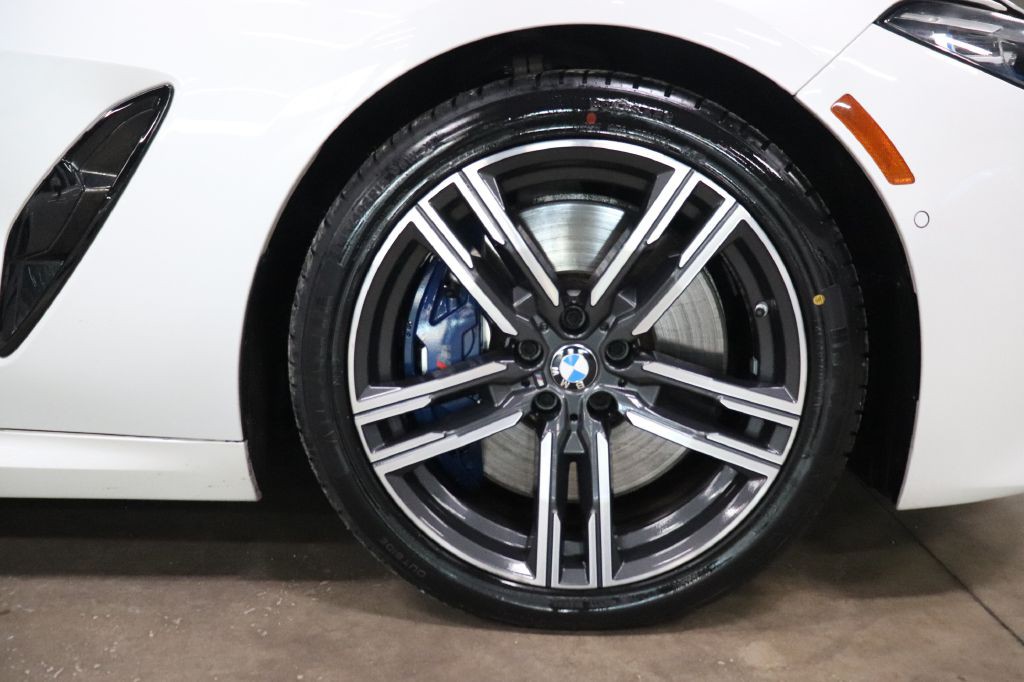 2019 BMW 8 Series Image 39