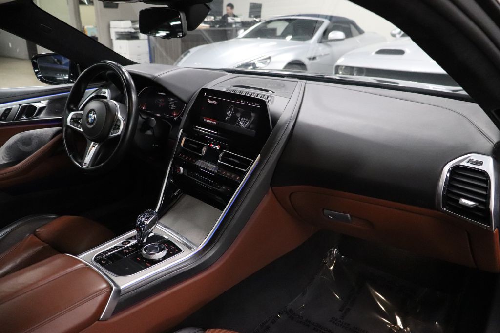 2019 BMW 8 Series Image 18