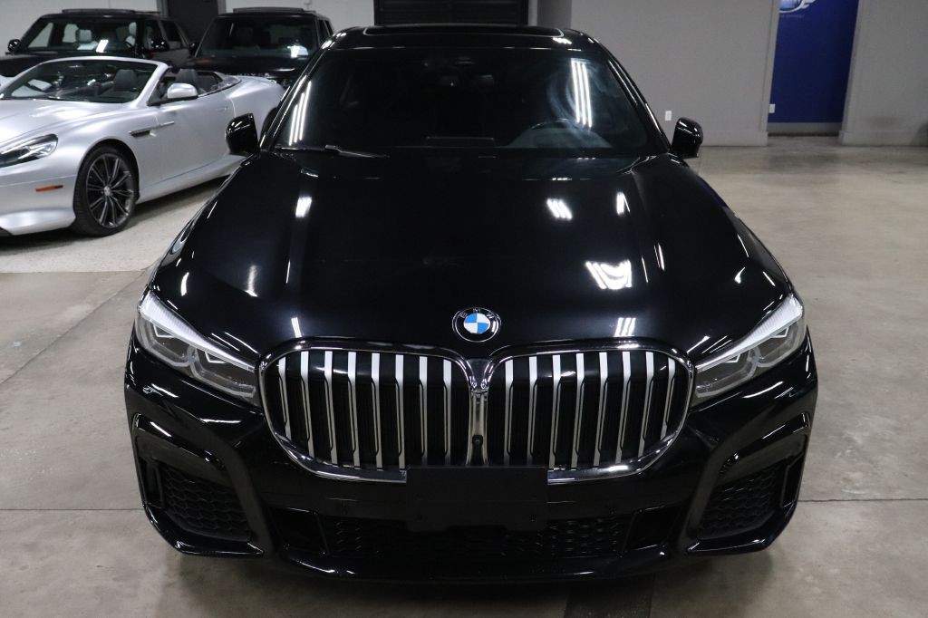 2022 BMW 7 Series Image 8