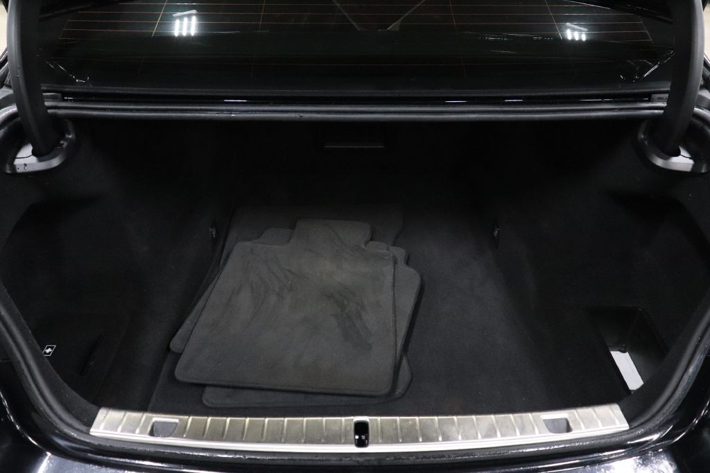 2022 BMW 7 Series Image 19