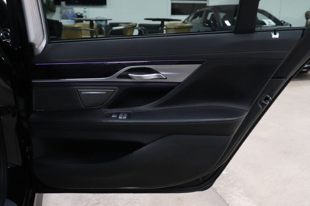 2022 BMW 7 Series Image 20