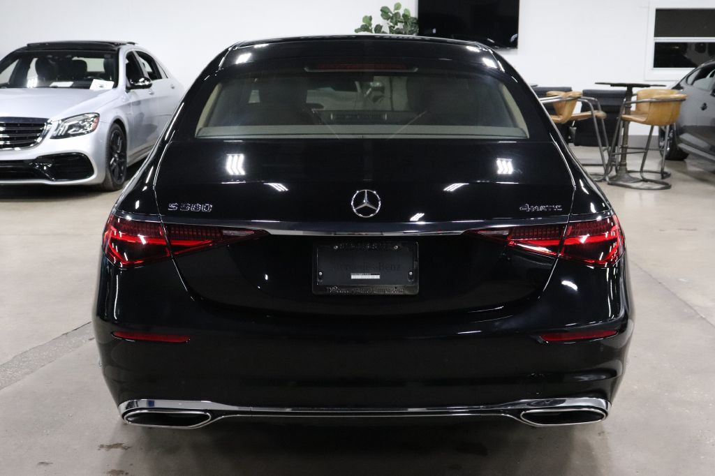 2023 Mercedes-Benz S-Class Image 4