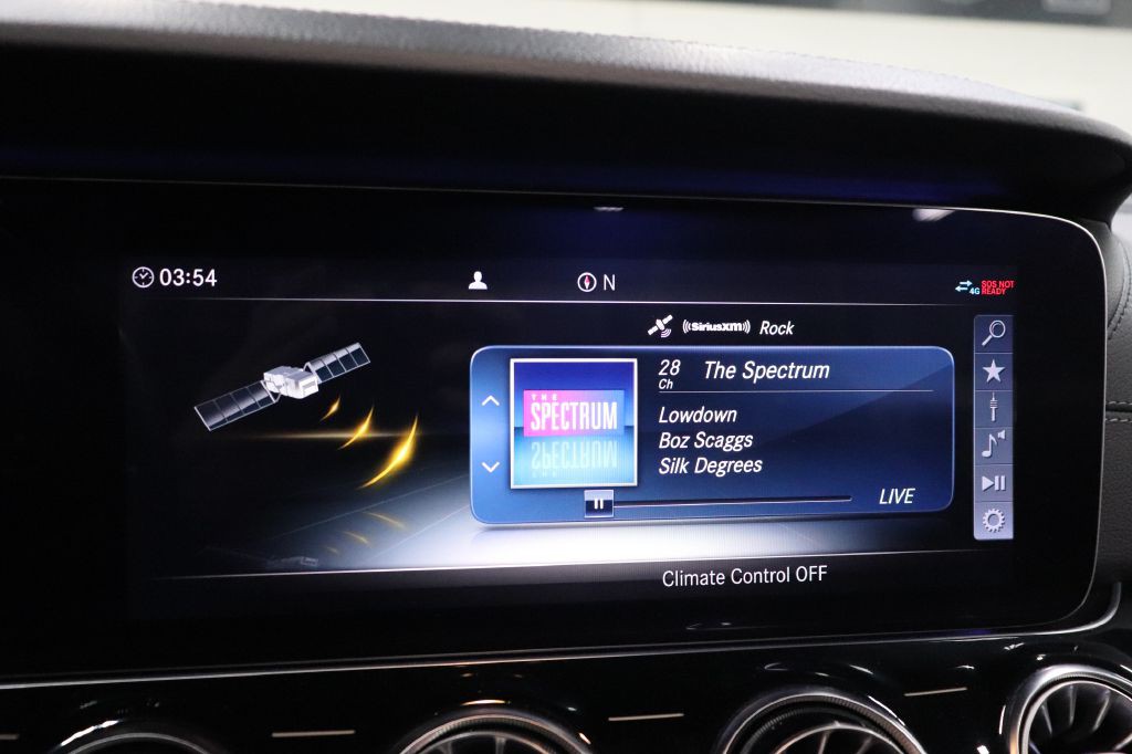 2020 Mercedes-Benz E-Class Image 35