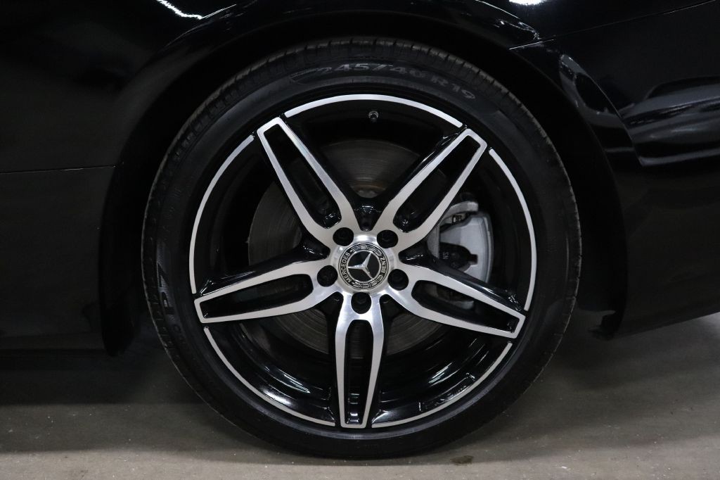 2020 Mercedes-Benz E-Class Image 40