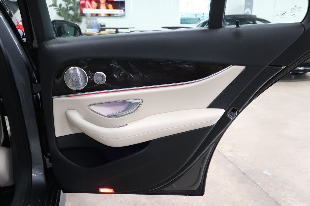2019 Mercedes-Benz E-Class Image 19