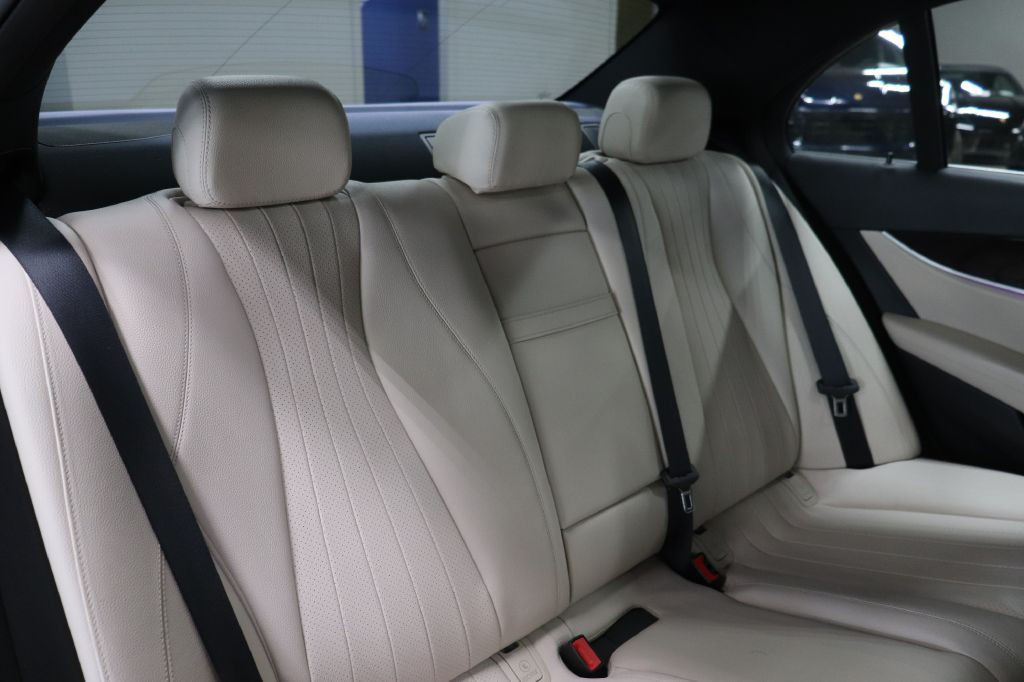 2019 Mercedes-Benz E-Class Image 21