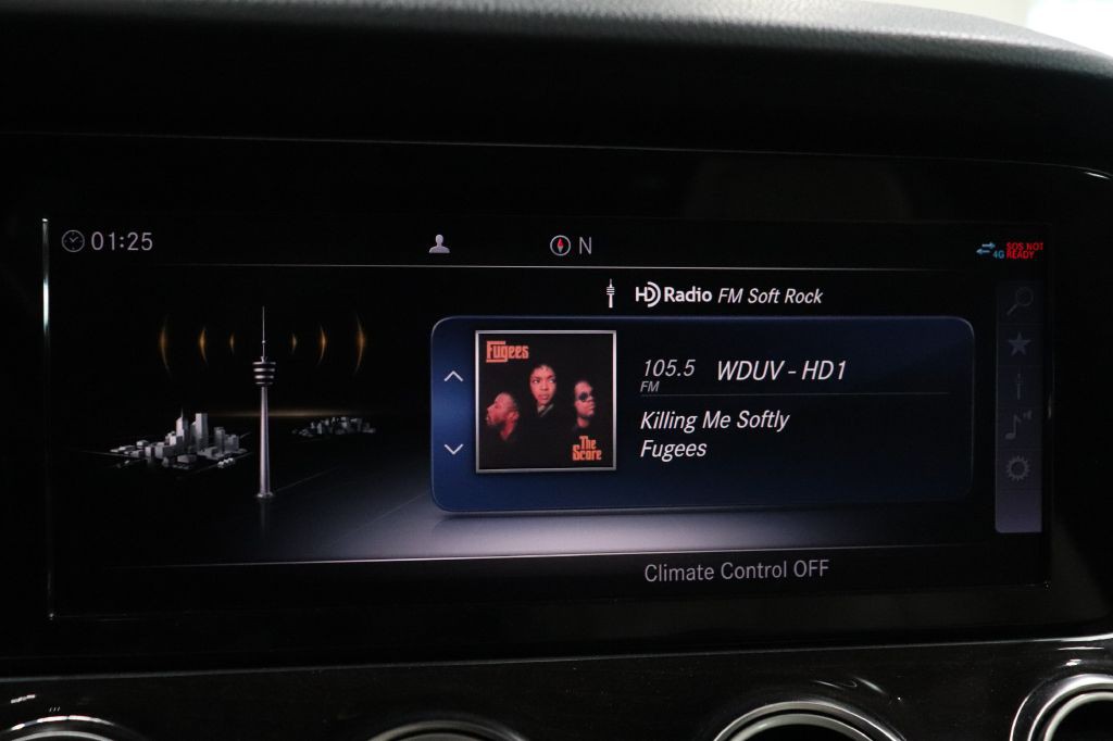 2019 Mercedes-Benz E-Class Image 34