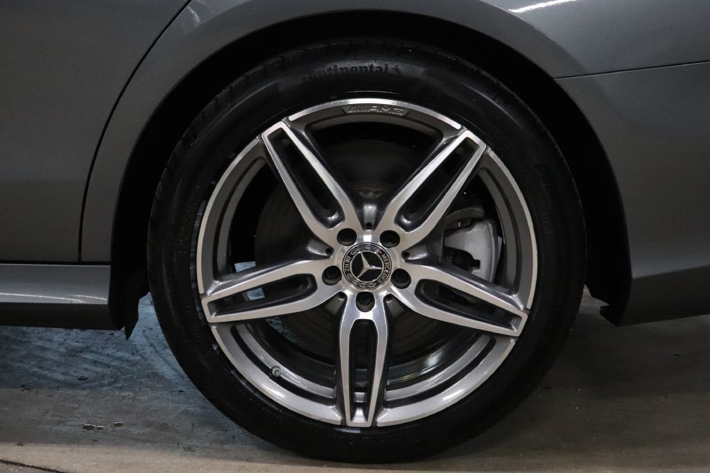 2019 Mercedes-Benz E-Class Image 40