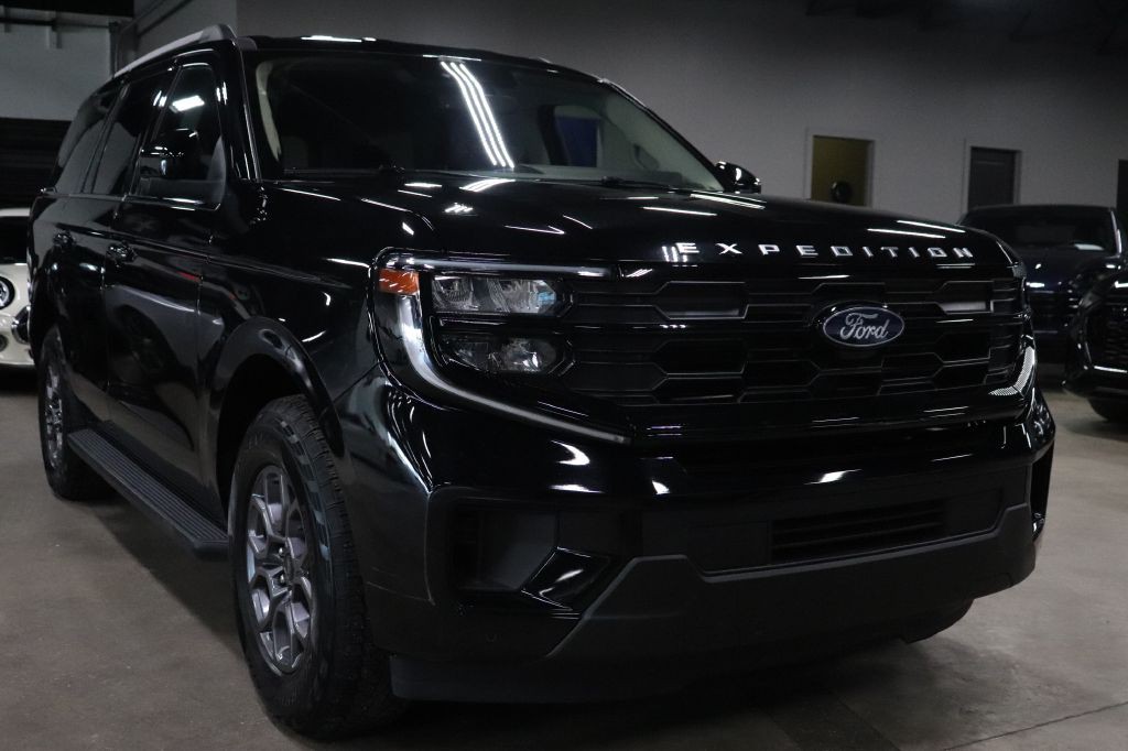2025 Ford Expedition Image 7