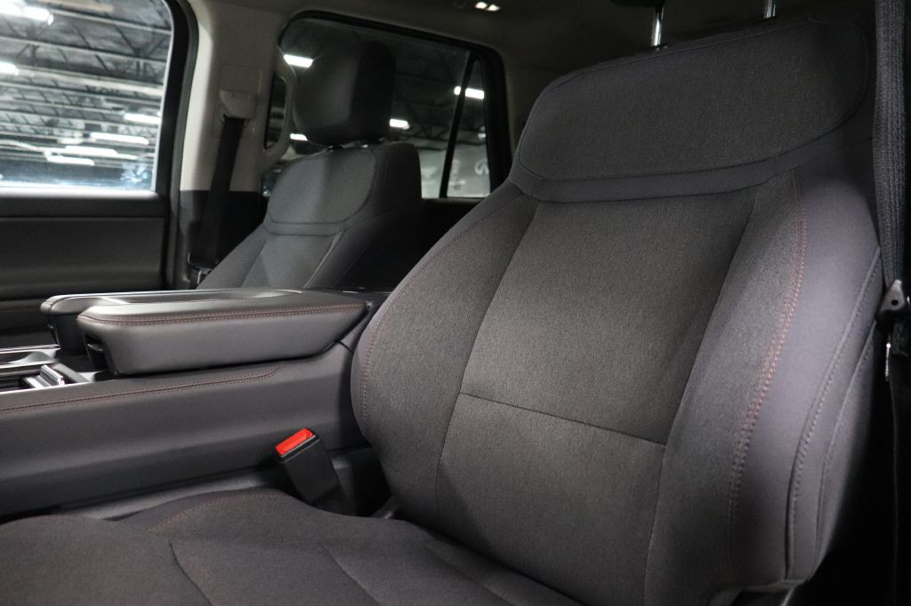 2025 Ford Expedition Image 11