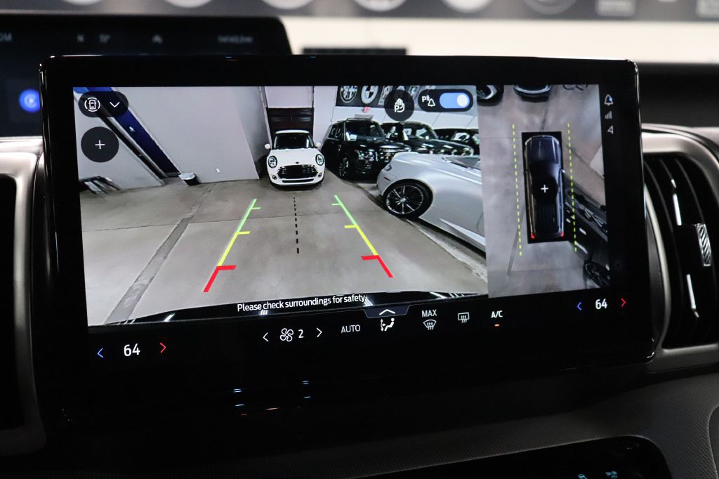 2025 Ford Expedition Image 14