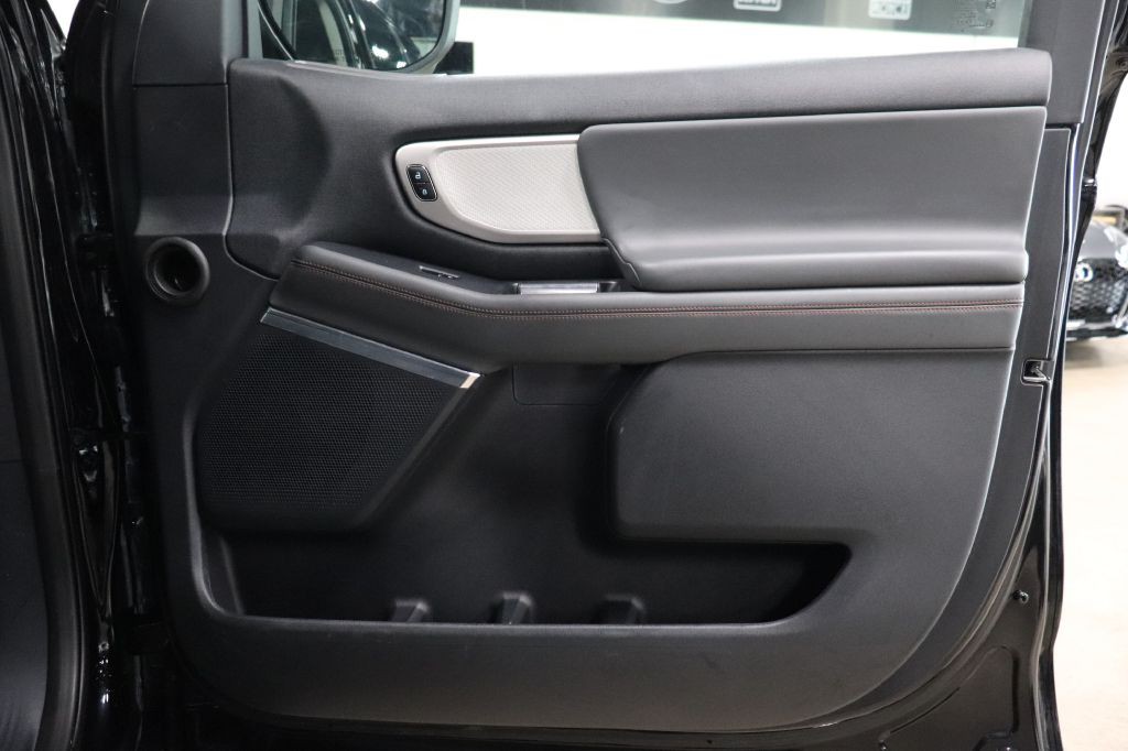 2025 Ford Expedition Image 28