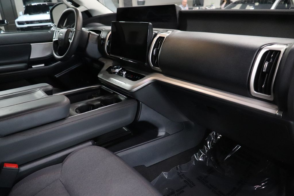 2025 Ford Expedition Image 29